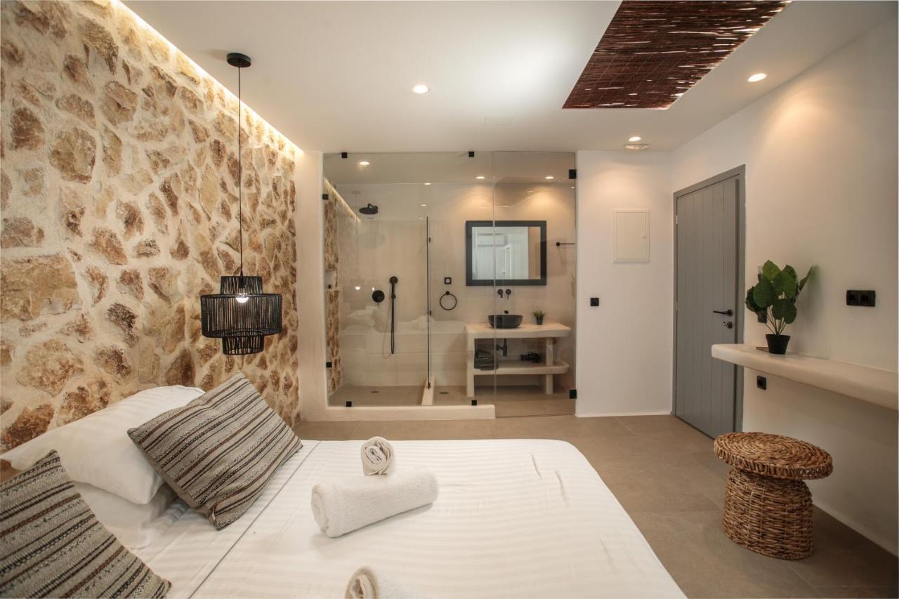 Naxos Village Hotel *